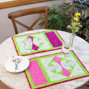 pq11884-8in-setting-triangle-placemats_lifestyle_web