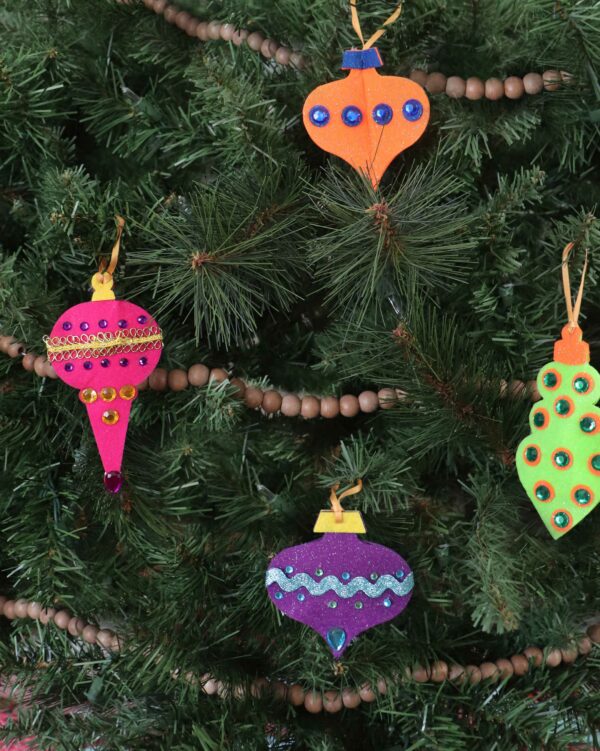 go! tree ornaments set pattern