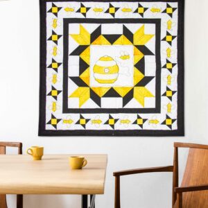 go! let's bee friends wall hanging pattern